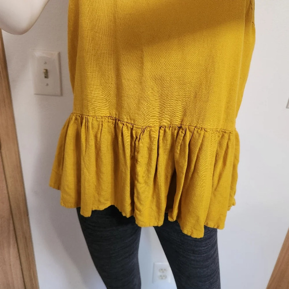Yellow Dip tank top size medium - Picture 3 of 10